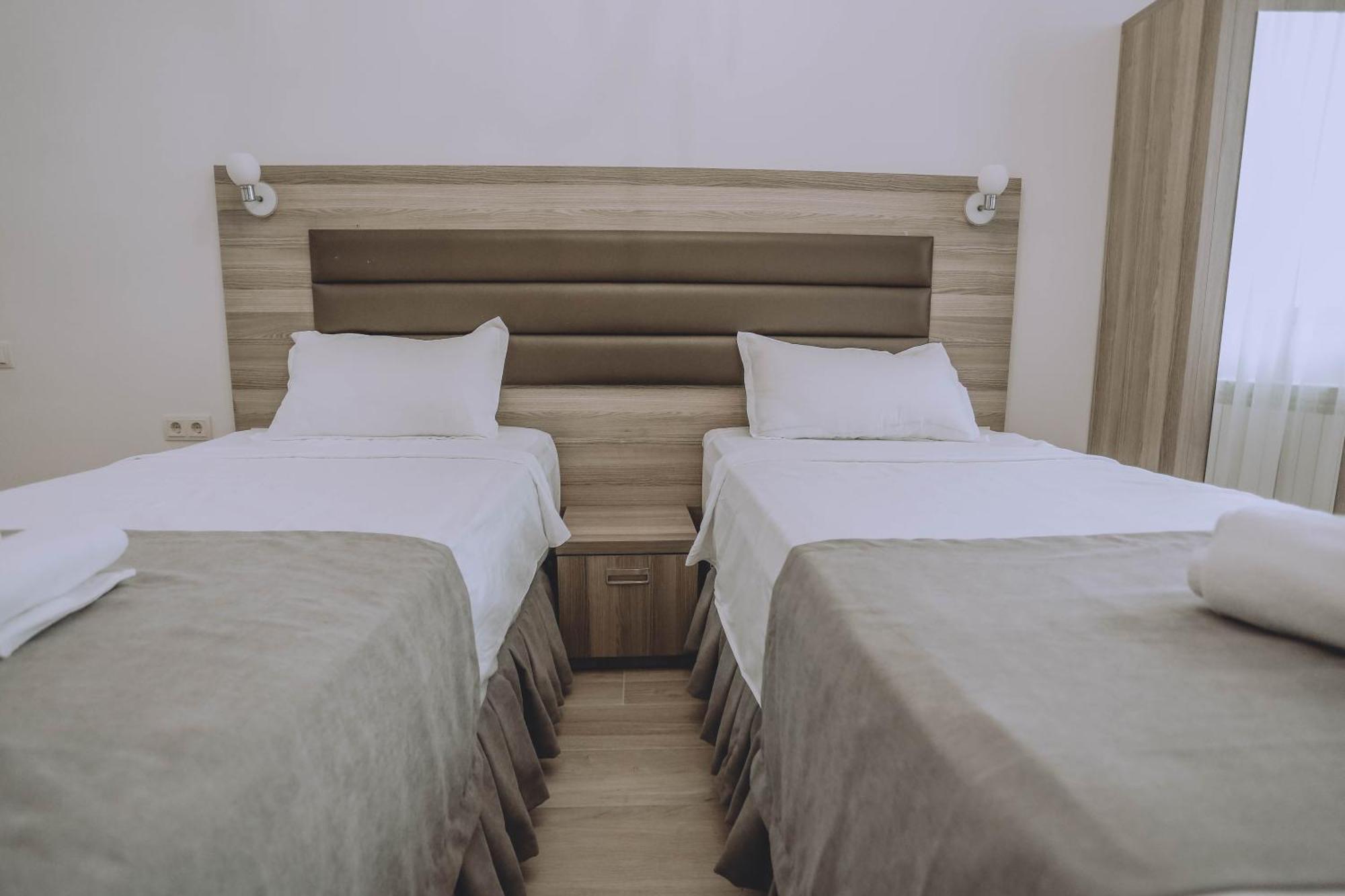 Royal Medis Hotel 巴统 外观 照片