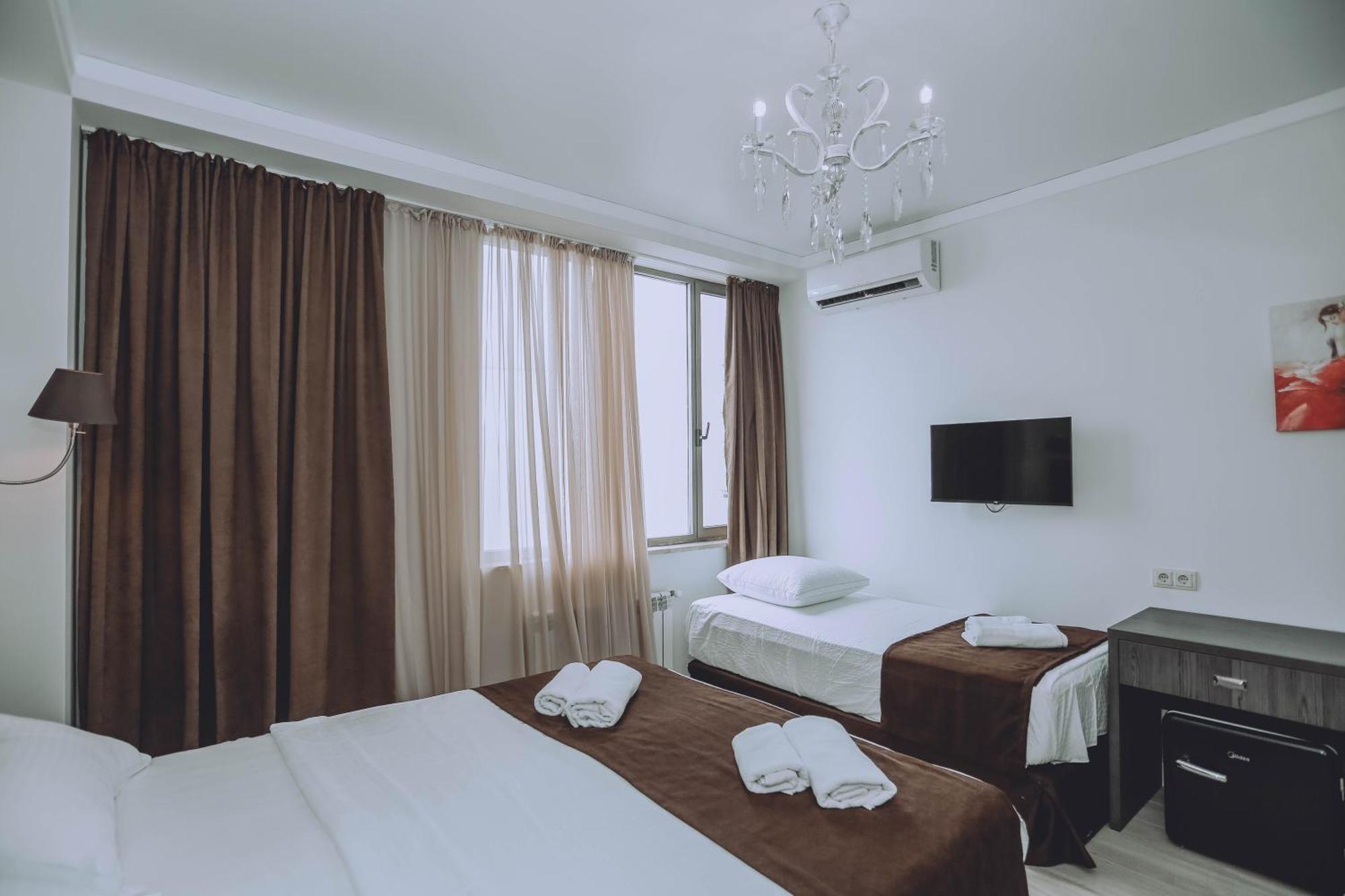Royal Medis Hotel 巴统 外观 照片