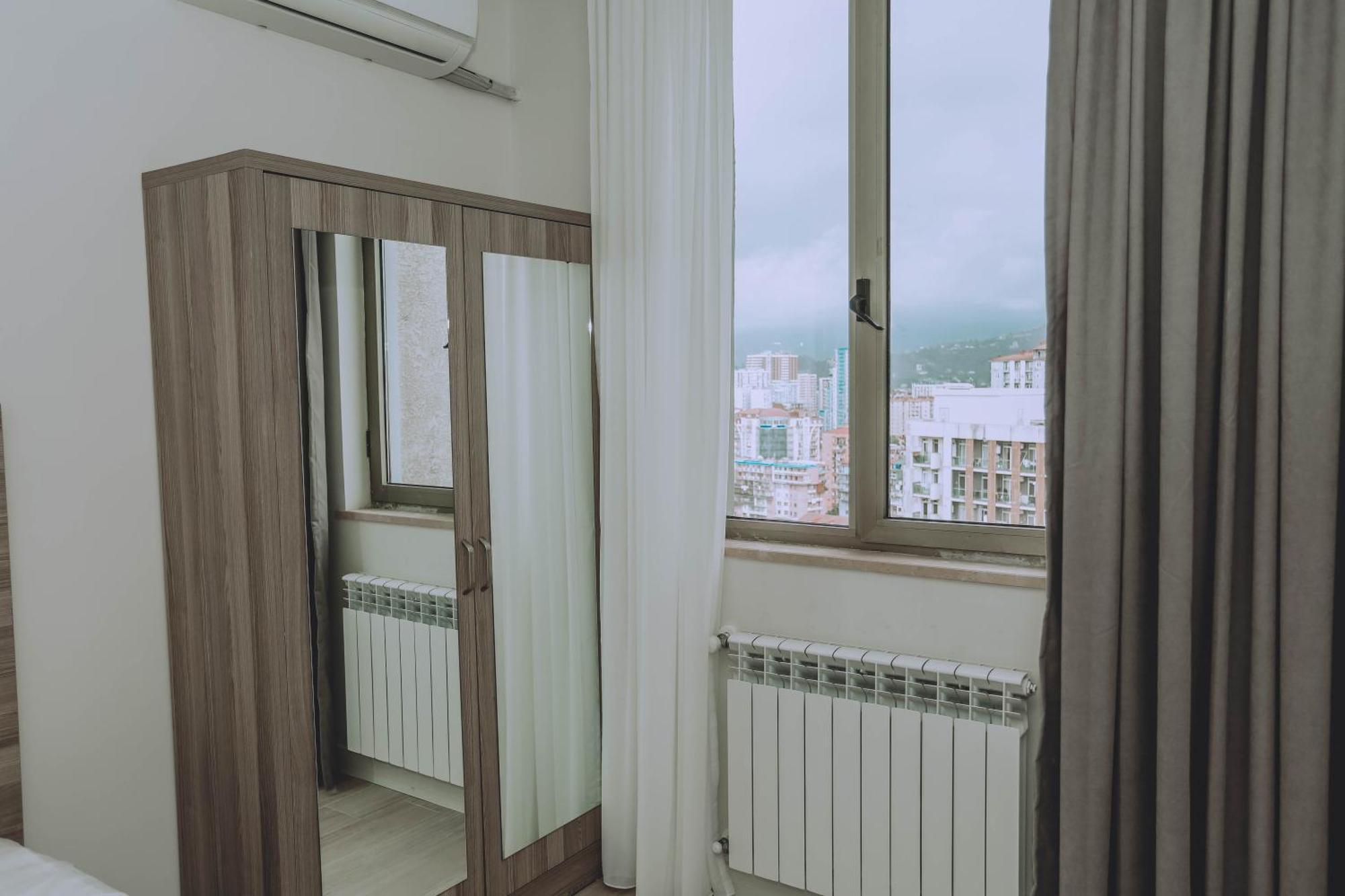 Royal Medis Hotel 巴统 外观 照片