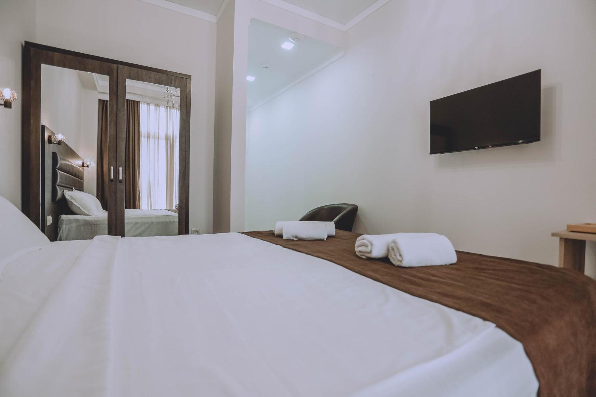 Royal Medis Hotel 巴统 外观 照片