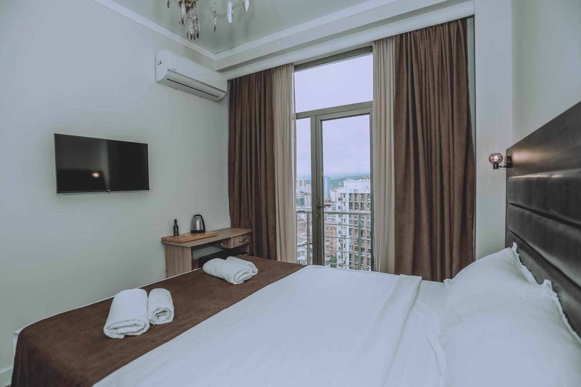 Royal Medis Hotel 巴统 外观 照片