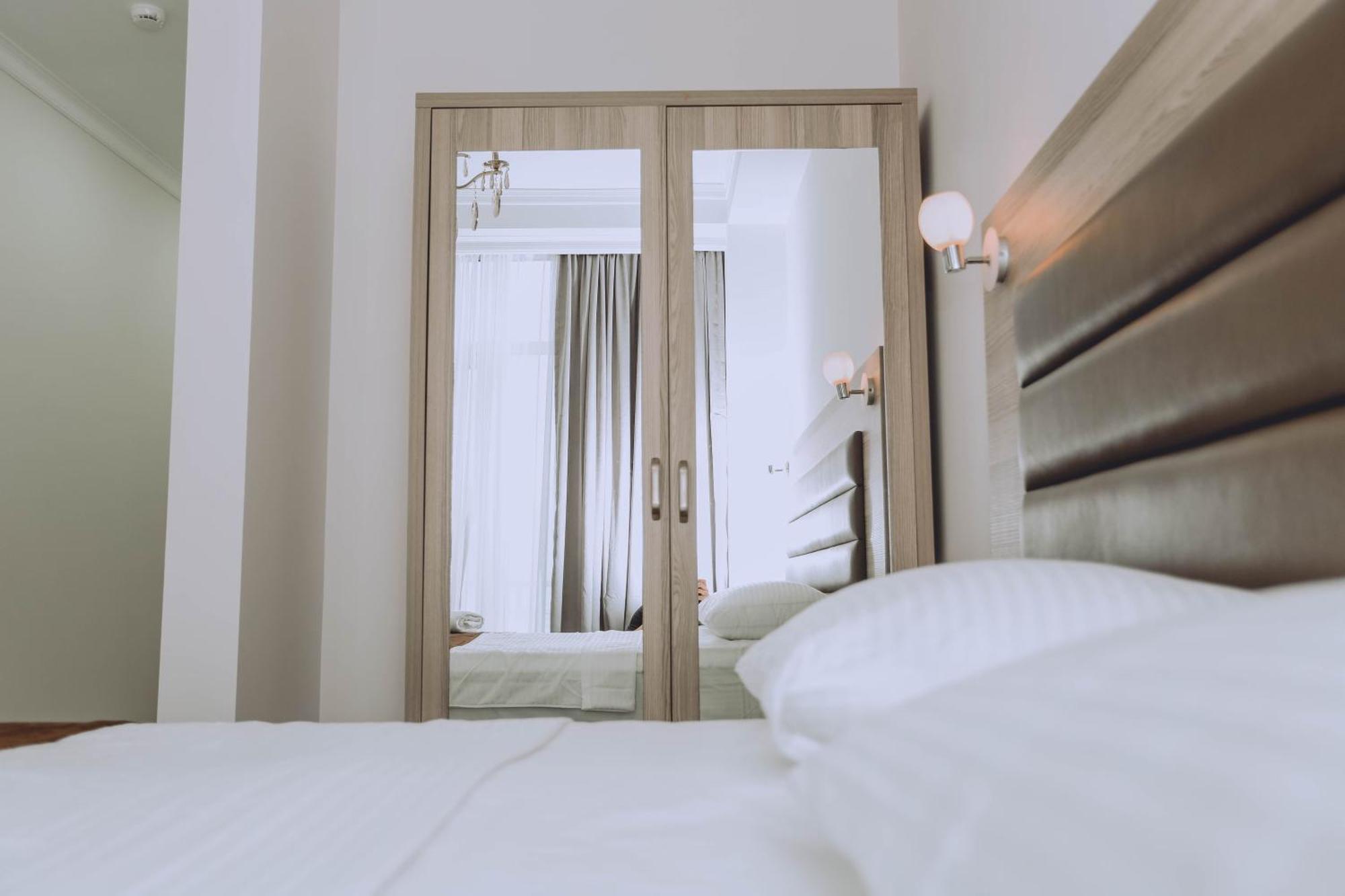 Royal Medis Hotel 巴统 外观 照片