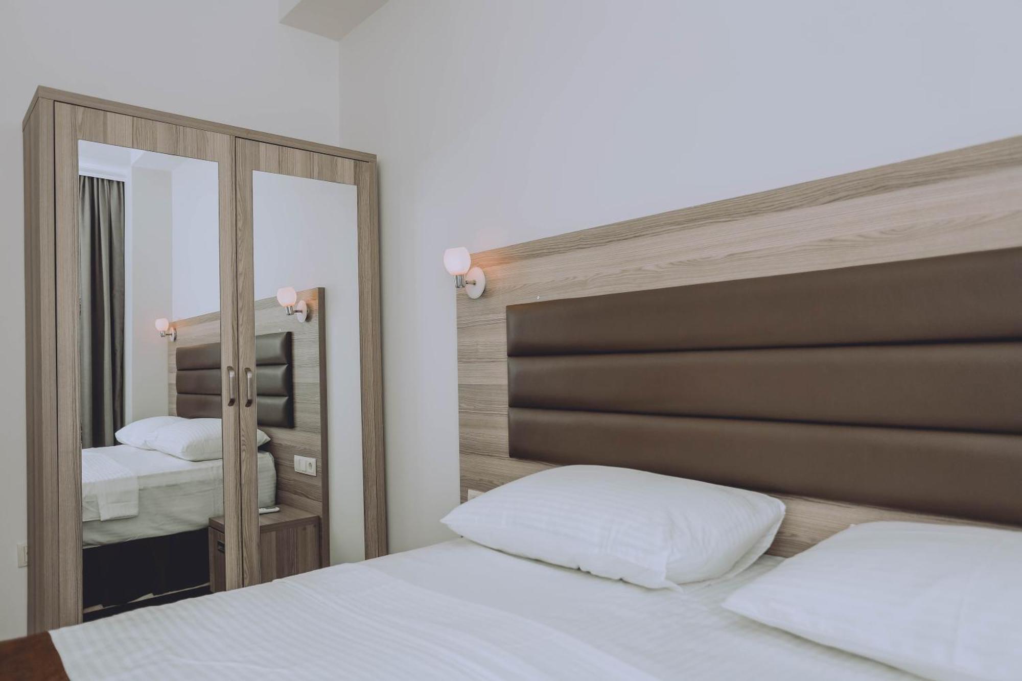 Royal Medis Hotel 巴统 外观 照片