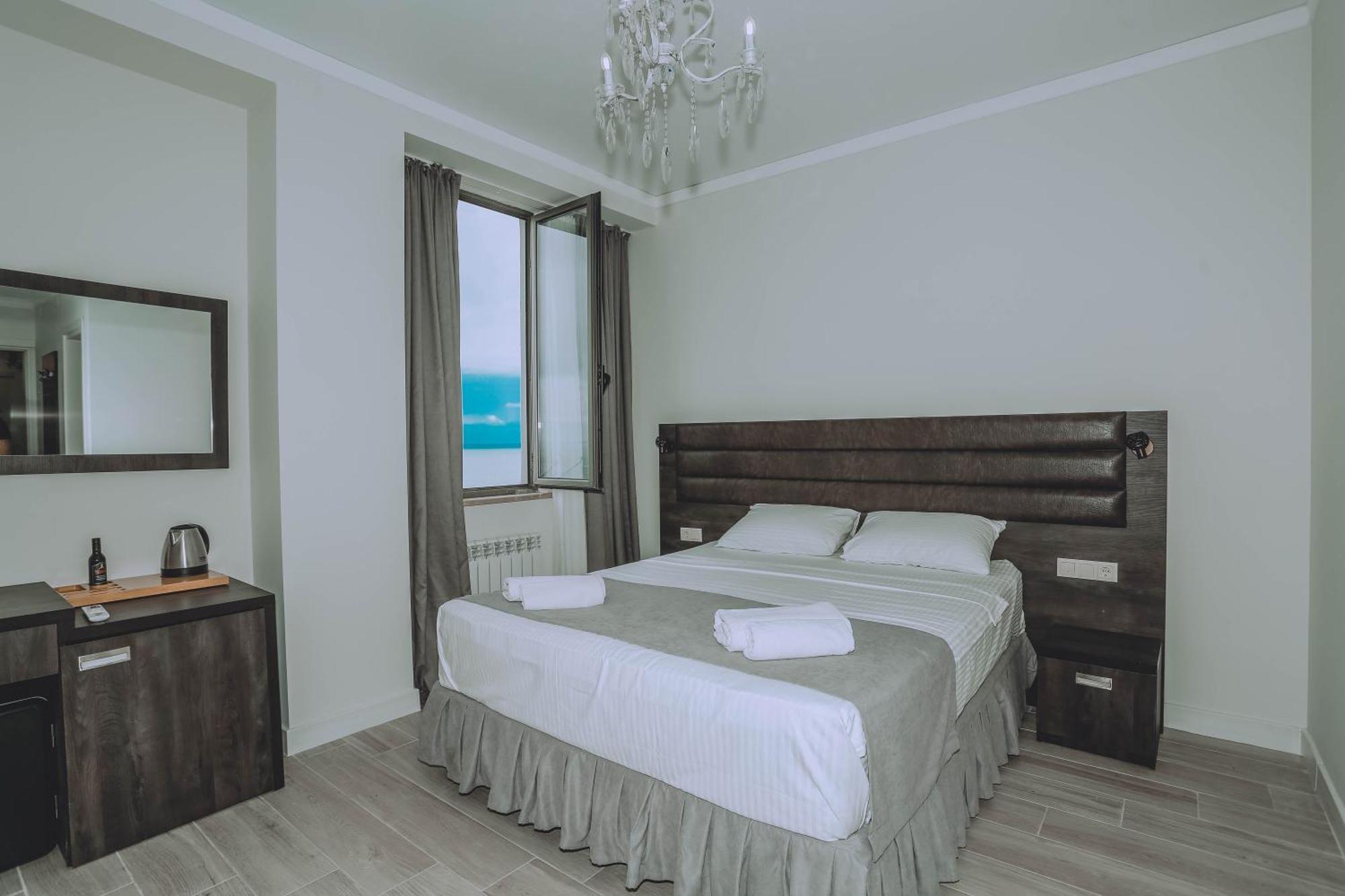 Royal Medis Hotel 巴统 外观 照片