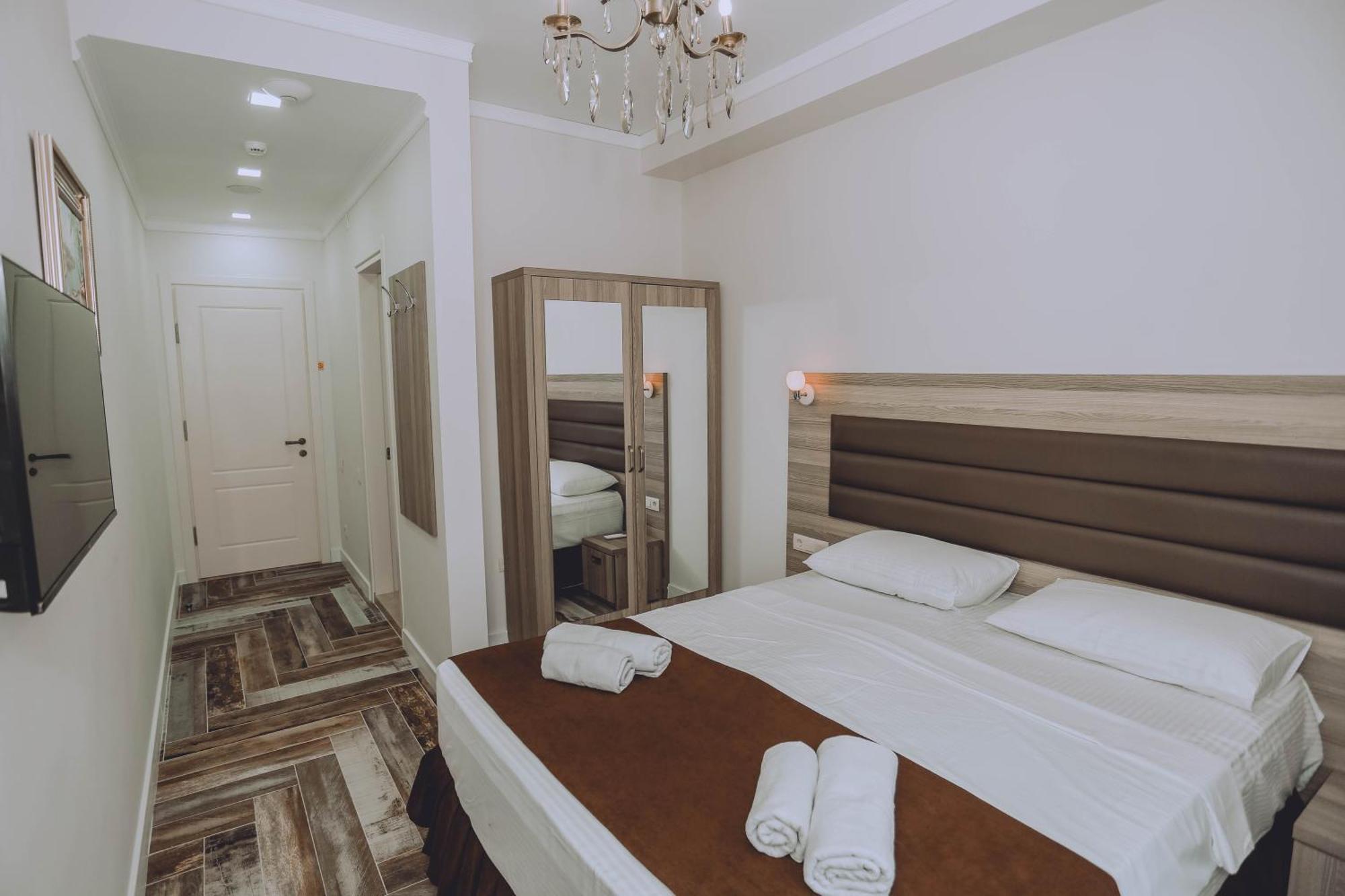 Royal Medis Hotel 巴统 外观 照片