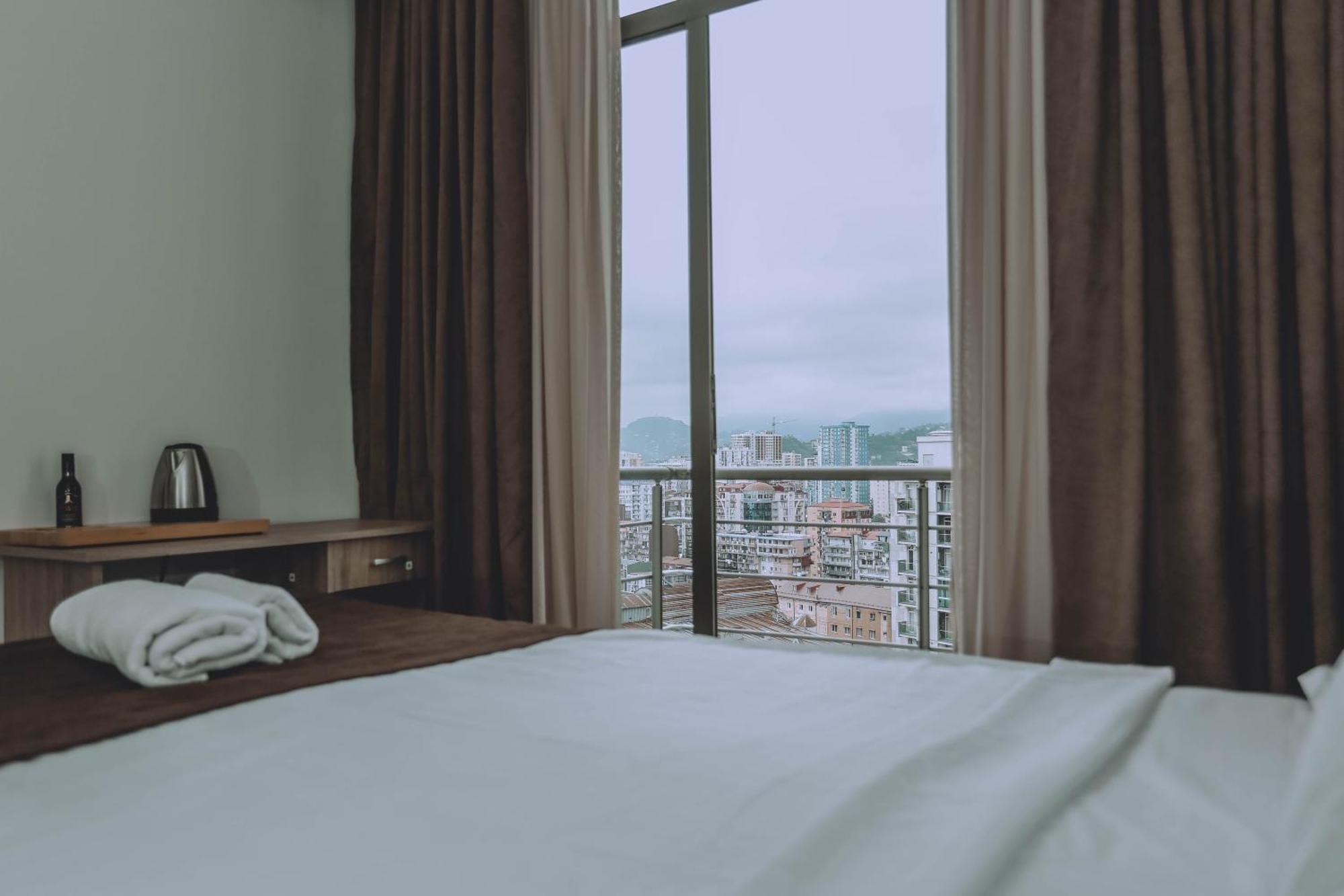 Royal Medis Hotel 巴统 外观 照片