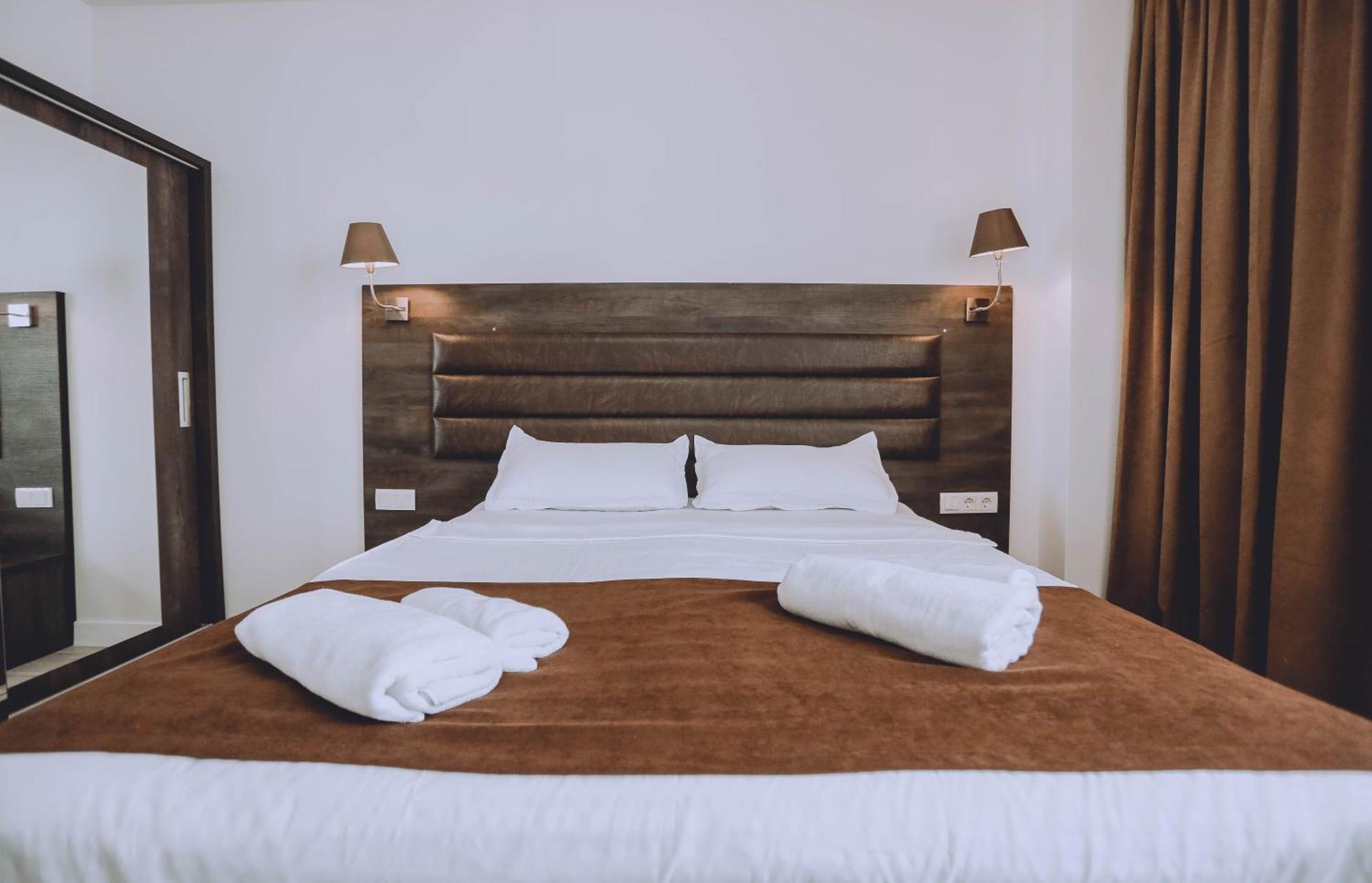 Royal Medis Hotel 巴统 外观 照片