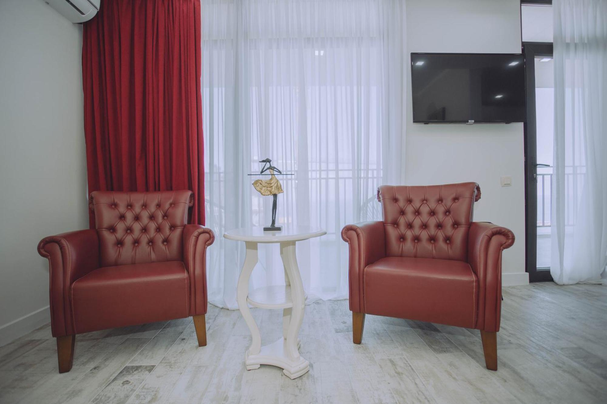 Royal Medis Hotel 巴统 外观 照片