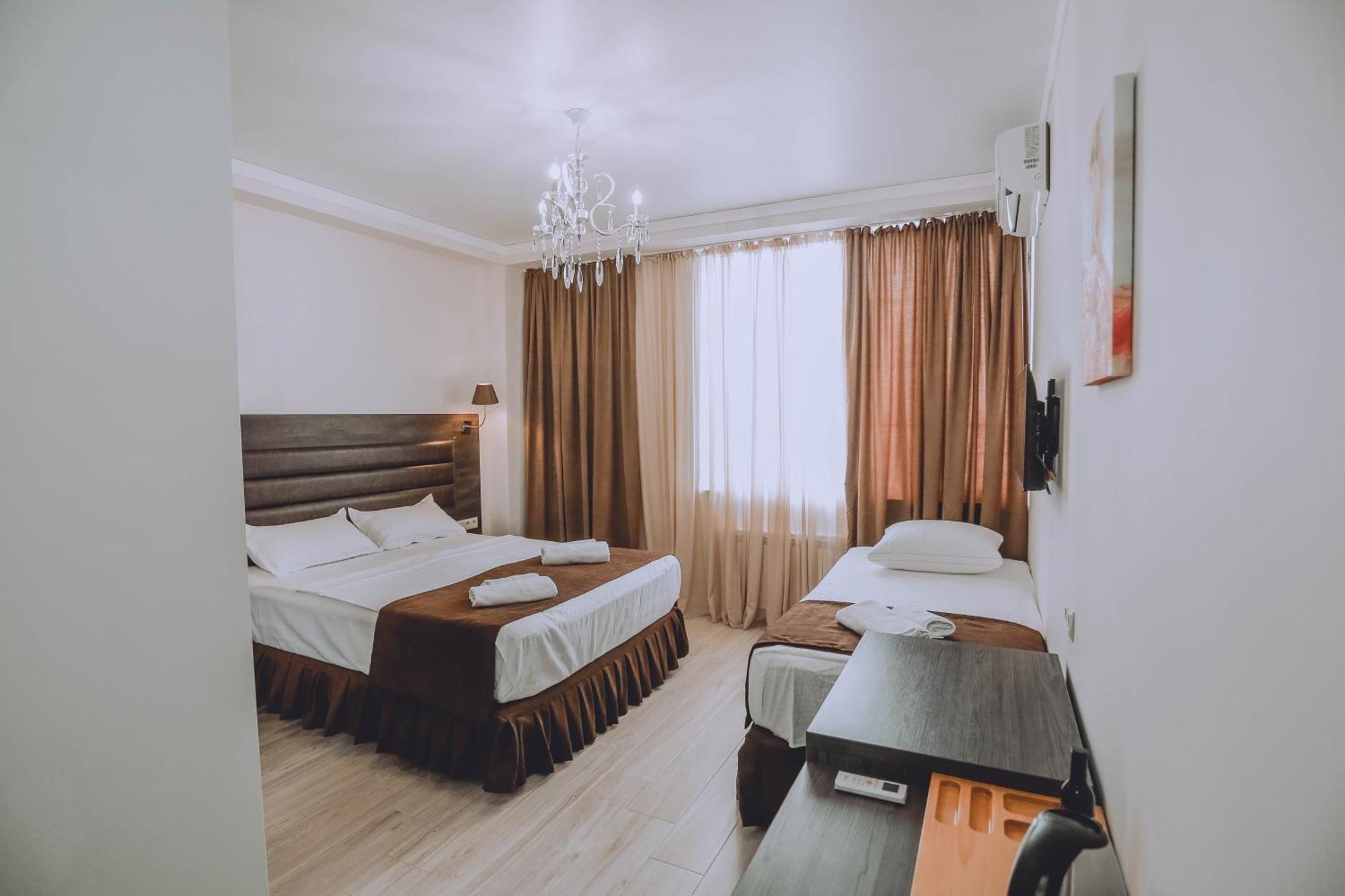 Royal Medis Hotel 巴统 外观 照片