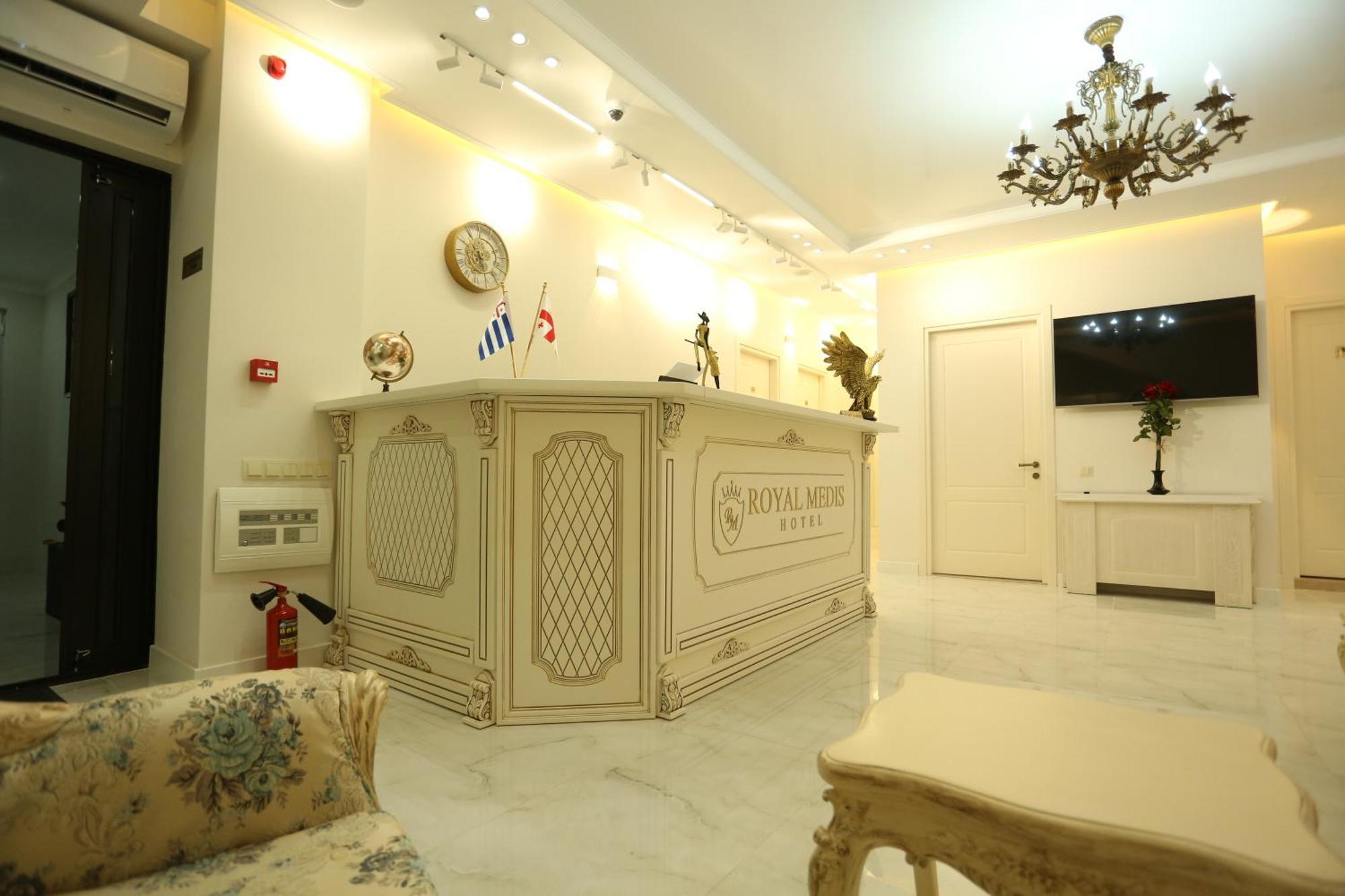 Royal Medis Hotel 巴统 外观 照片